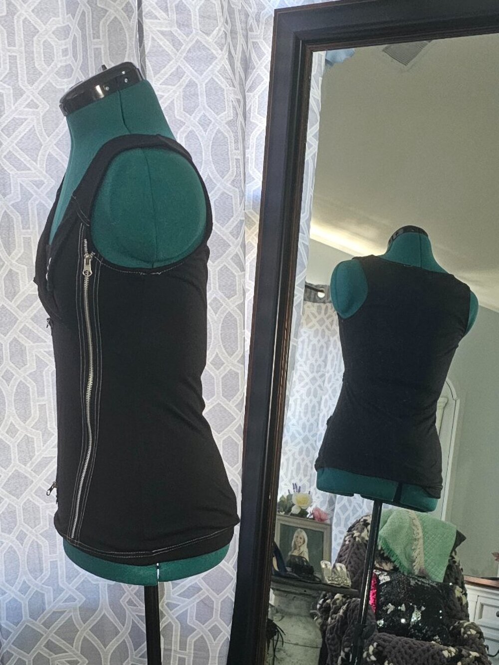 Sweet Love Black Zip‑Front Top – Size S – Y2K Goth - Picture 2 of 6
